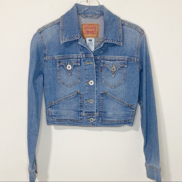 Levi’s Cropped Denim Trucker Jacket Western Yoke Chest Pockets Size Medium